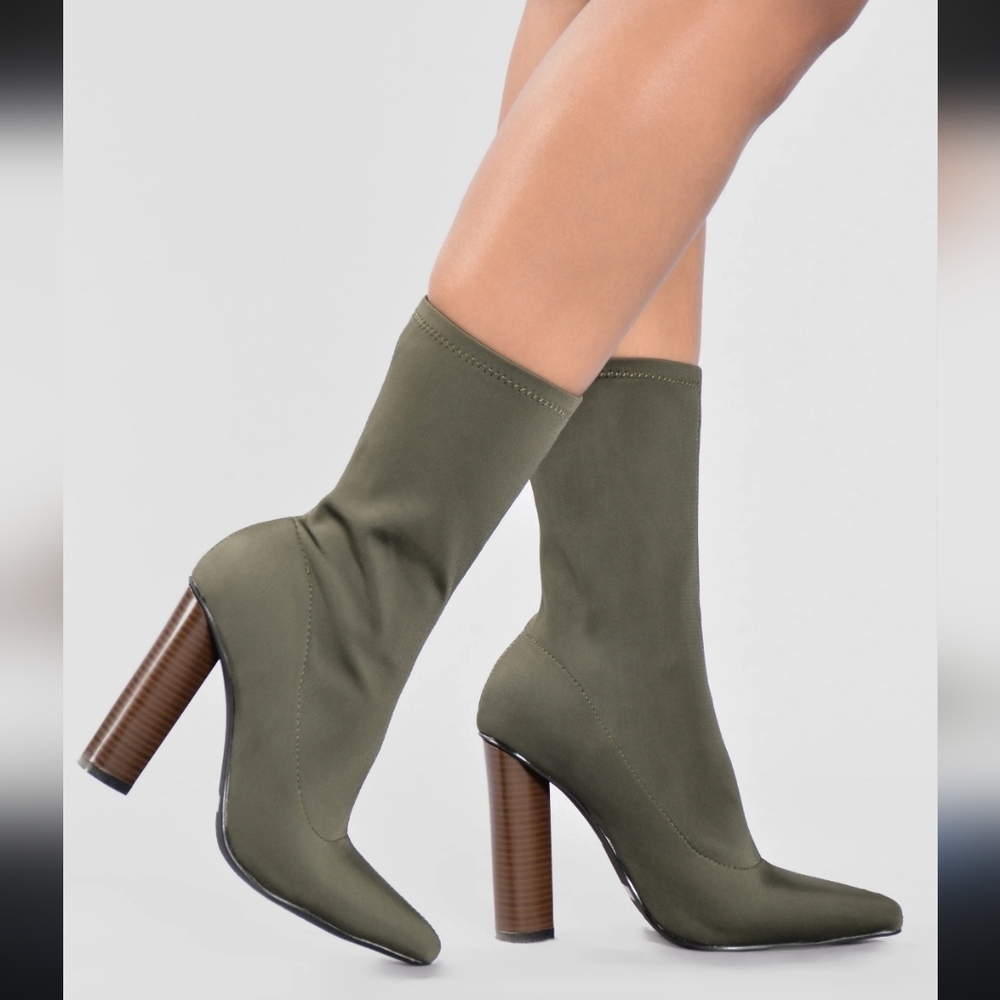 Tony Bianco X‎ Revolve Olive Green Women's Sock Boots 9.5